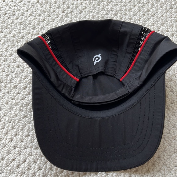 NWOT Peloton cycling hat! - Picture 3 of 4